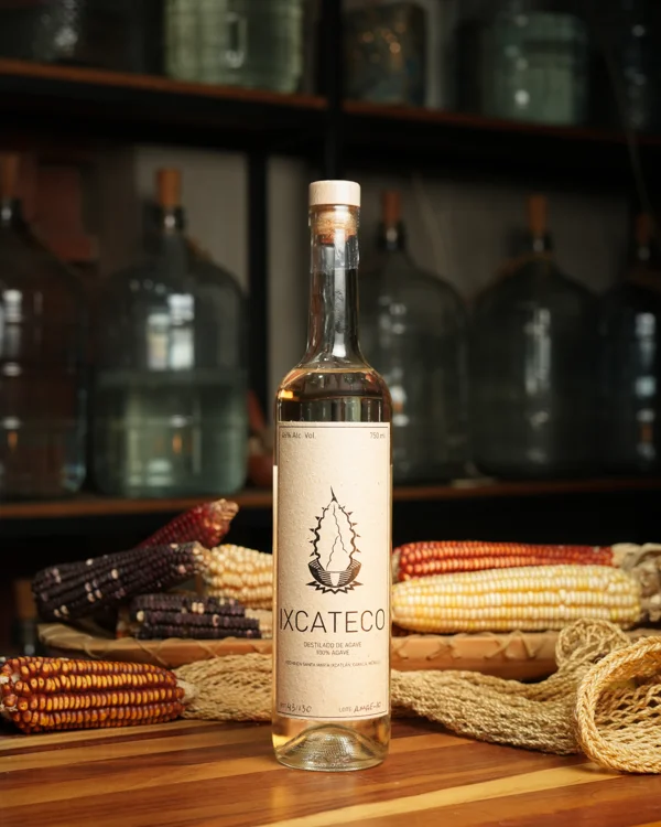 Mezcal Ixcateco. Ticunchi. Armando Alvarado
